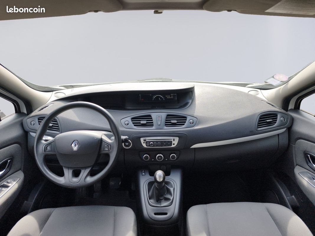 RENAULT SCENIC III TCe 115 Expression Energy GARANTIE 12 MOIS (image 9)