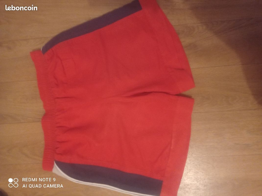 Short rouge pour bébé (image 2)