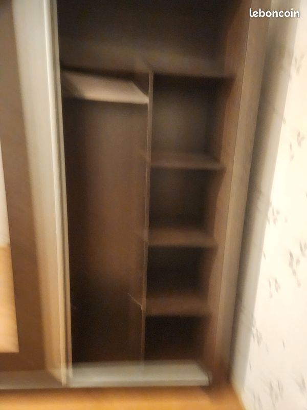 Urgent Chambre à coucher très bon état (image 4)