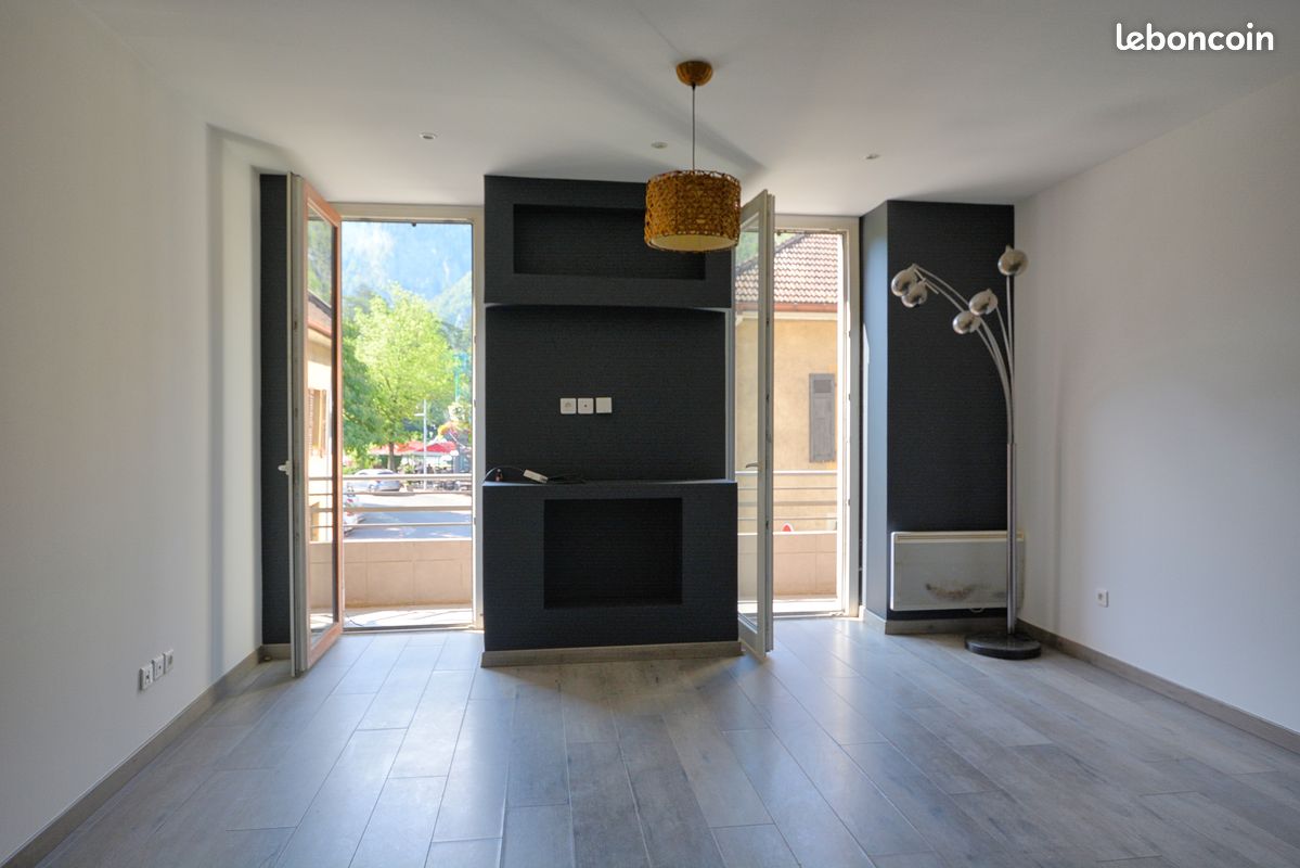 Appartement 3 pièces 57 m² · à Cluses · 57 m² · 115 000 €