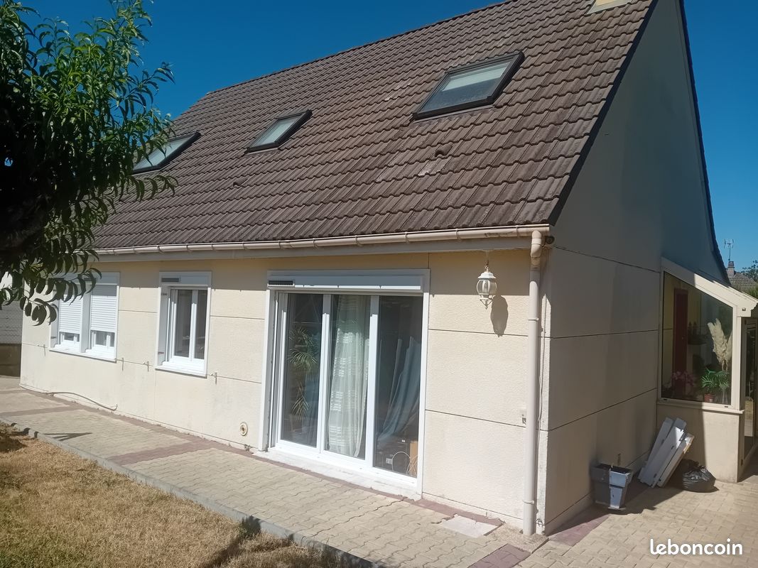 Maison 8 pièces 137 m² · à Hanches · 137 m² · 375 000 €
