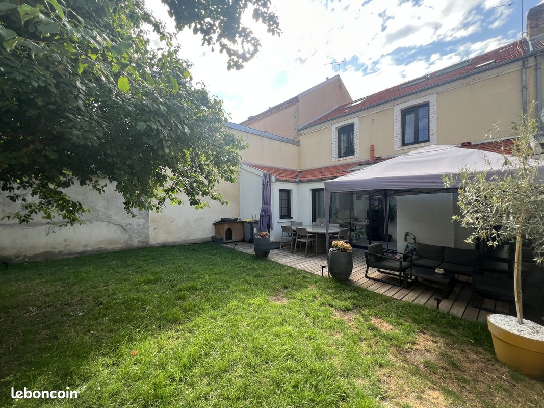 Maison 8 pièces 173 m² · à Reims · 173 m² · 1 900 €