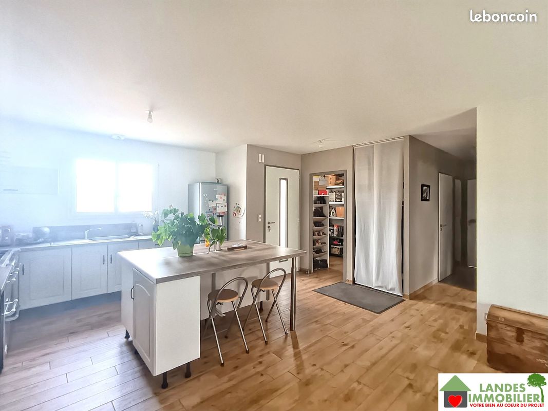 Maison 4 pièces 92 m² · à Geloux · 92 m² · 220 000 €