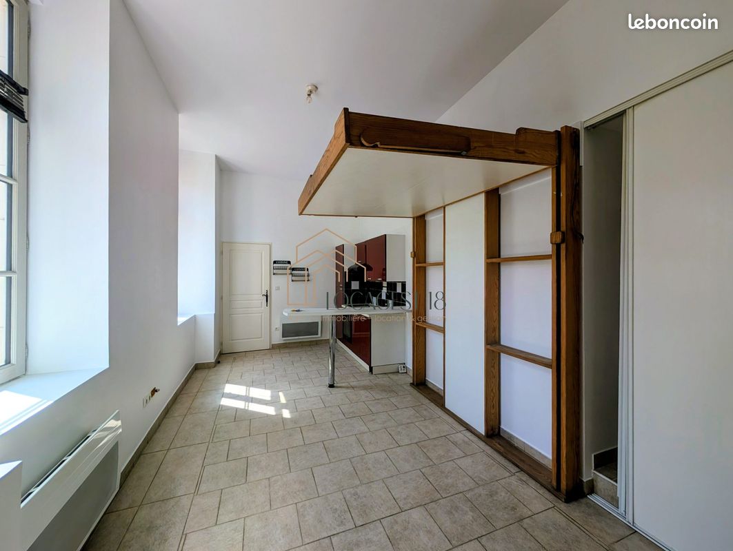Appartement 1 pièce 24 m² · à Bourges · 24 m² · 415 €