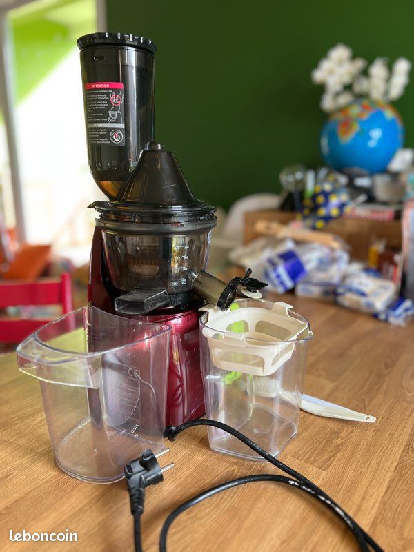 Presse pour jus de fruits entiers kuvings (image 1)