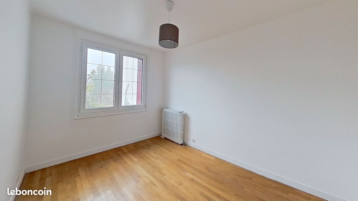 Maison a louer stains - 10 pièce(s) - 165 m2 - Surfyn