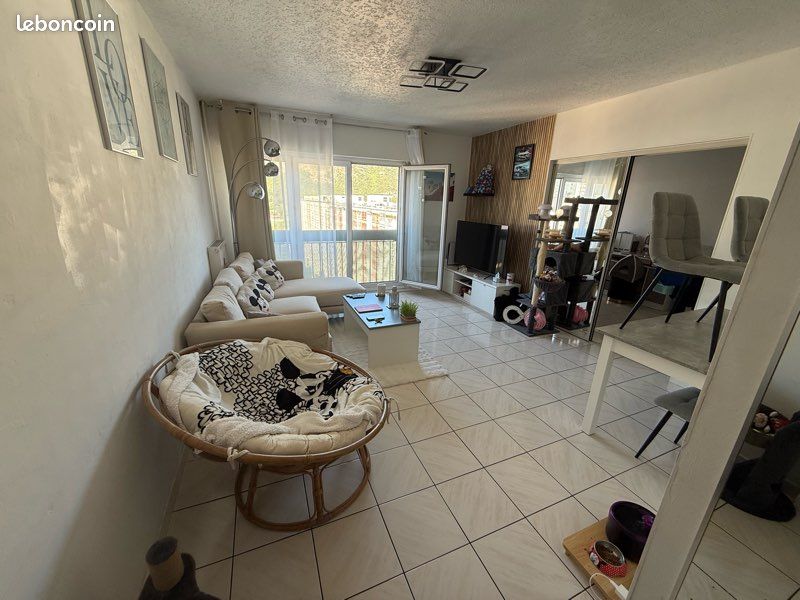 Appartement 4 pièces 80 m² · à Le Pont-de-Claix · 79,9 m² · 115 000 €