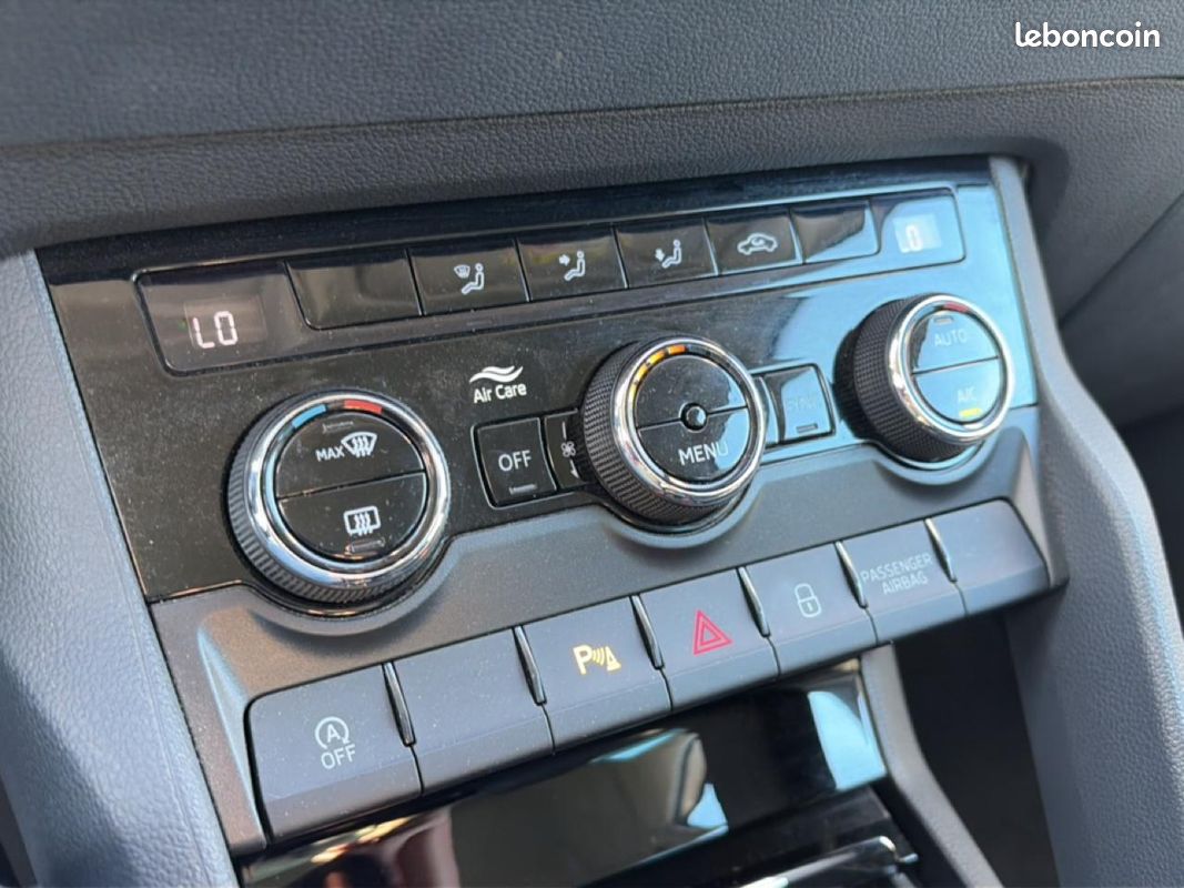 SKODA KAROQ 1.5 tsi 150 selection dsg7 (image 27)