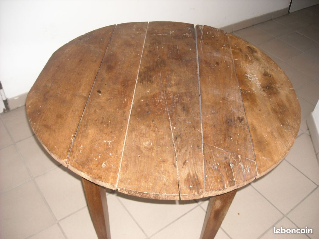 Table vigneronne avec 2 rabats (image 1)