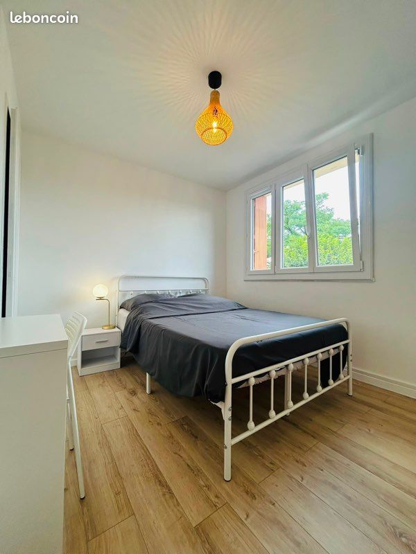 Appartement 4 pièces 70 m² · à Vénissieux · 70 m² · 600 €/mois