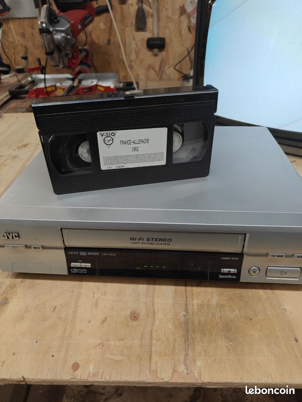 Magnétoscope Lecteur VHS JVC HR-V505 6 tetes HIFI STEREO PAL
