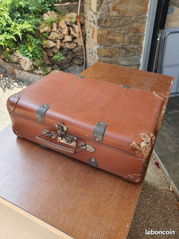 Petite valise ancienne Décoration