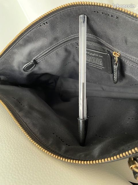 Superbe sac à main COACH en cuir noir (image 4)