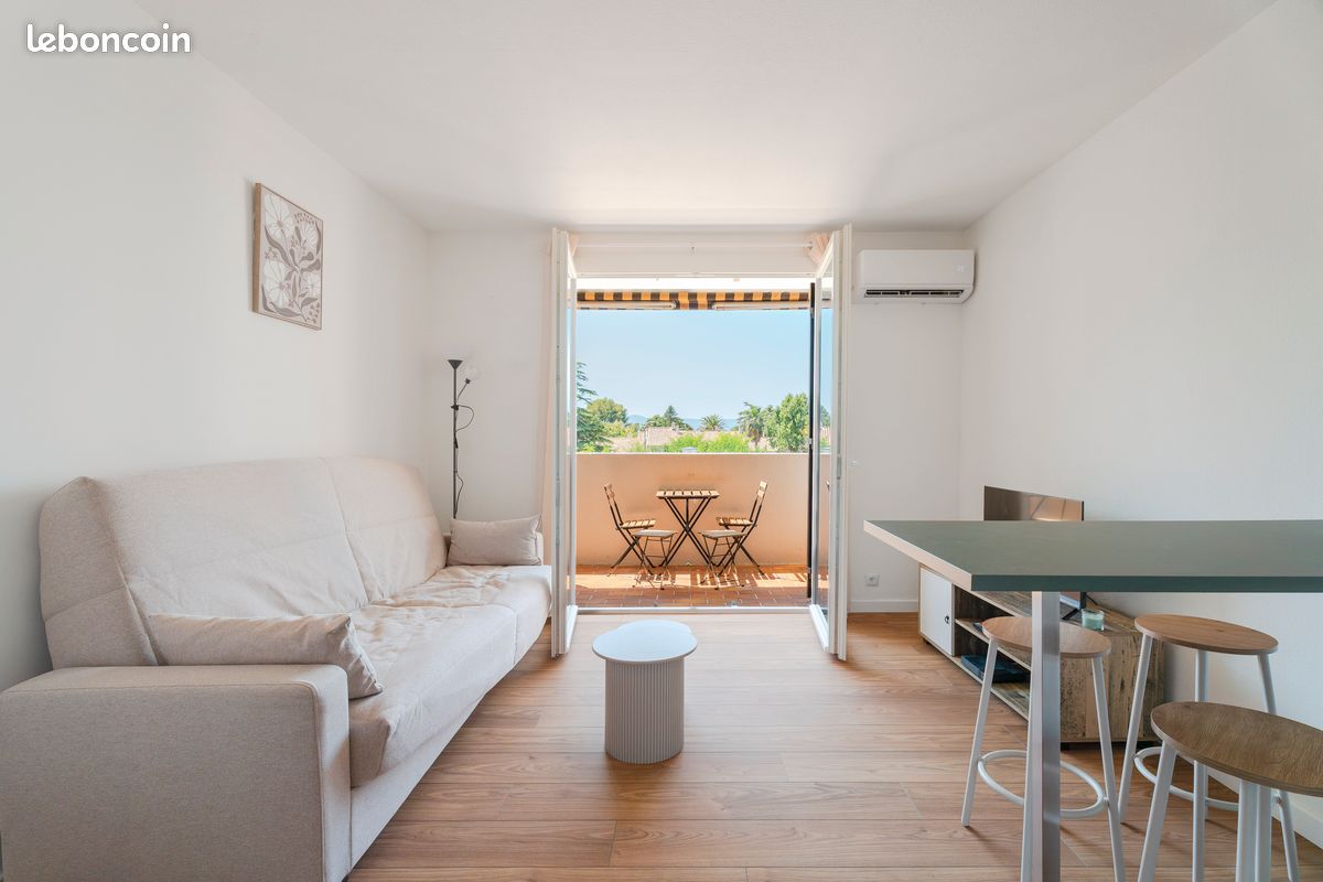 Appartement 1 pièce 22 m² · à Saint-Cyr-sur-Mer · 22 m² · 750 €