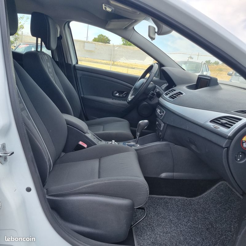Renault Megane 1.5 dci 110ch business eco2 boite auto (image 3)