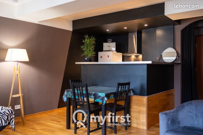 Studio 1 pièce 42 m²