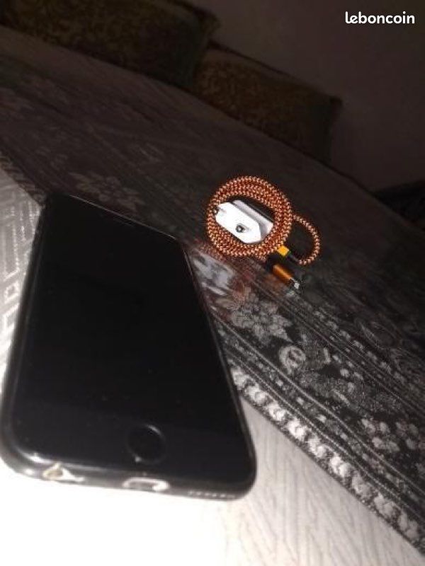 IPhone 6 gris comme neuf (image 3)