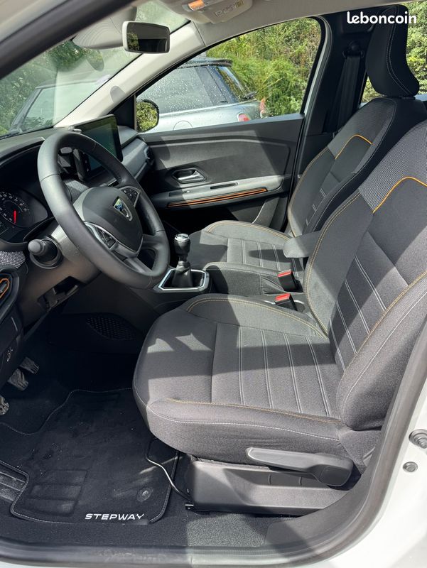 Dacia Sandero Stepway 1.0 TCE 90 Expression (image 3)
