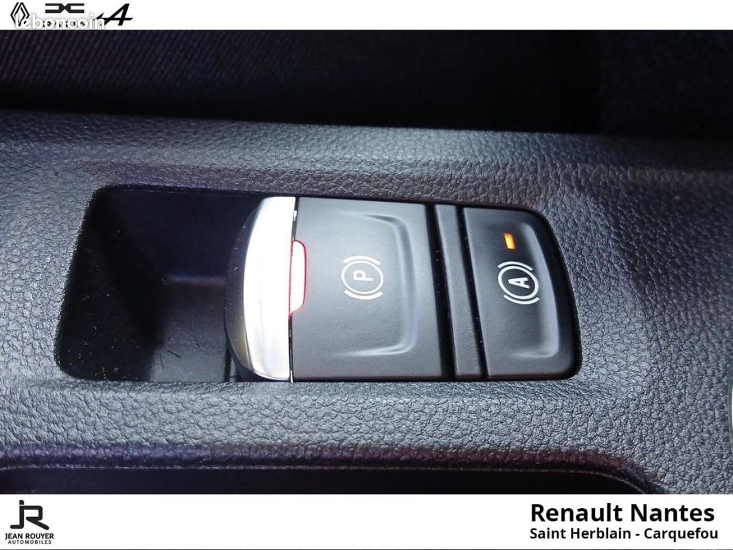Renault Captur E-Tech hybride rechargeable 160ch RS Line (image 21)