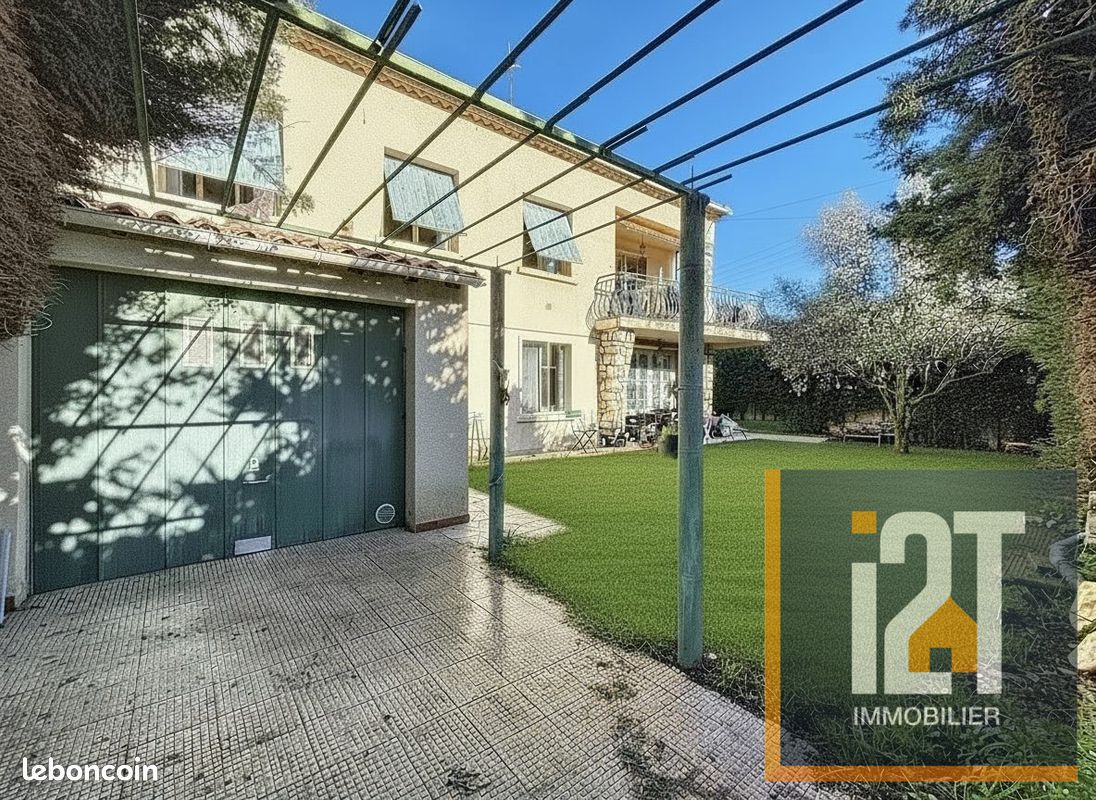 Maison 6 pièces 157 m² · à Rodilhan · 157 m² · 256 800 €