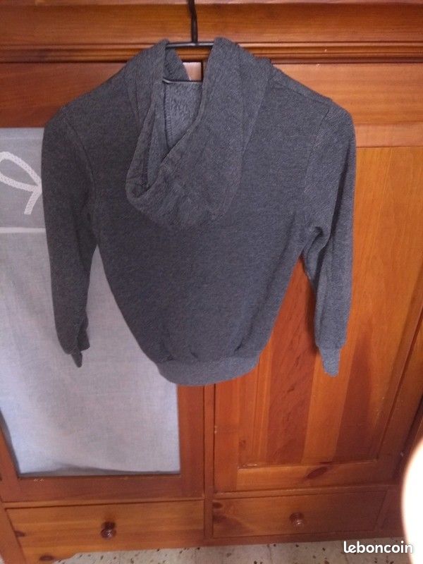 Lot 8 ans 4 vestes et un t shirt marque in extenso Decathlon umbro (image 7)