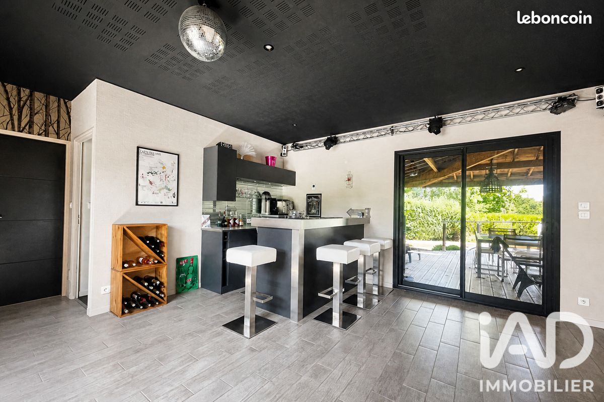 Maison 7 pièces 162 m² · à Saint-Thurial · 162 m² · 450 000 €