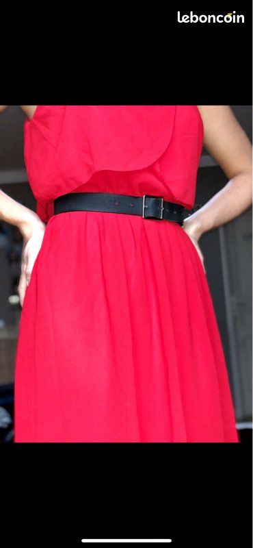 Robe rouge (image 1)