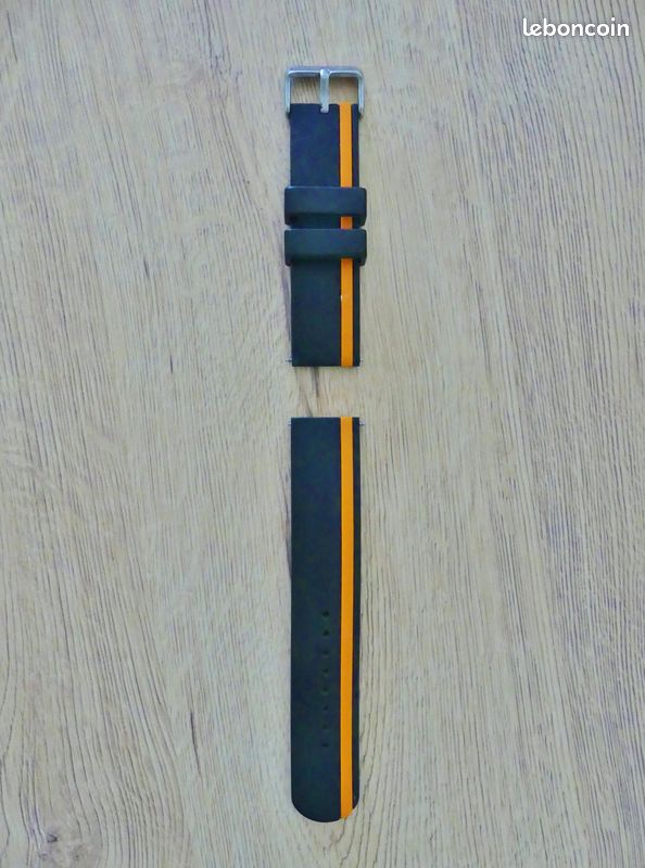Ayadoo bracelet de montre en silicone marron clair de 26 mm, bracelet à dégagement rapide pour homme avec boucle dorée Ayadoo bracelet de montre en silicone marron clair de 26 mm, bracelet à dégagement rapide pour homme avec boucle dorée