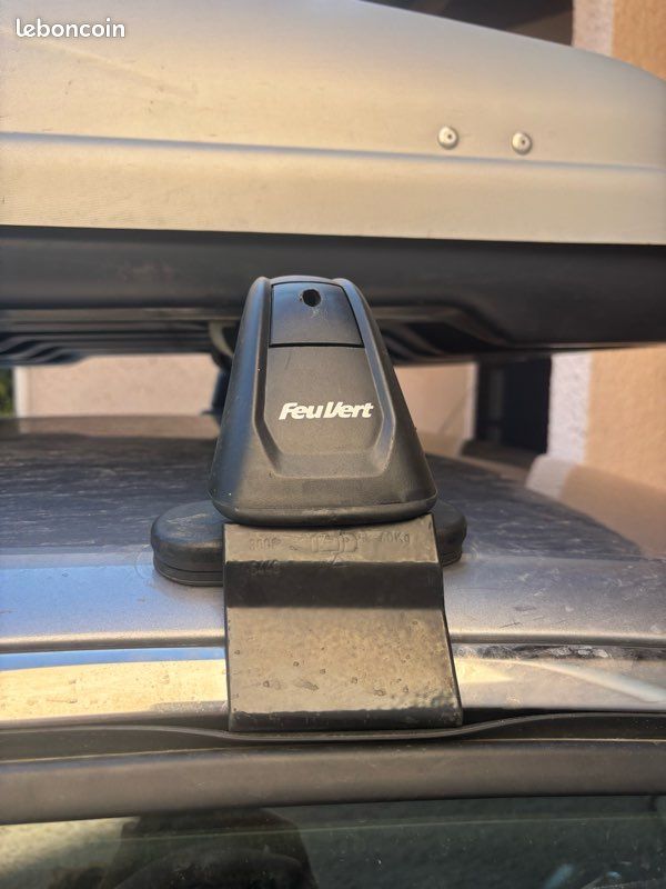 Barres de toit Peugeot 5008 (image 1)