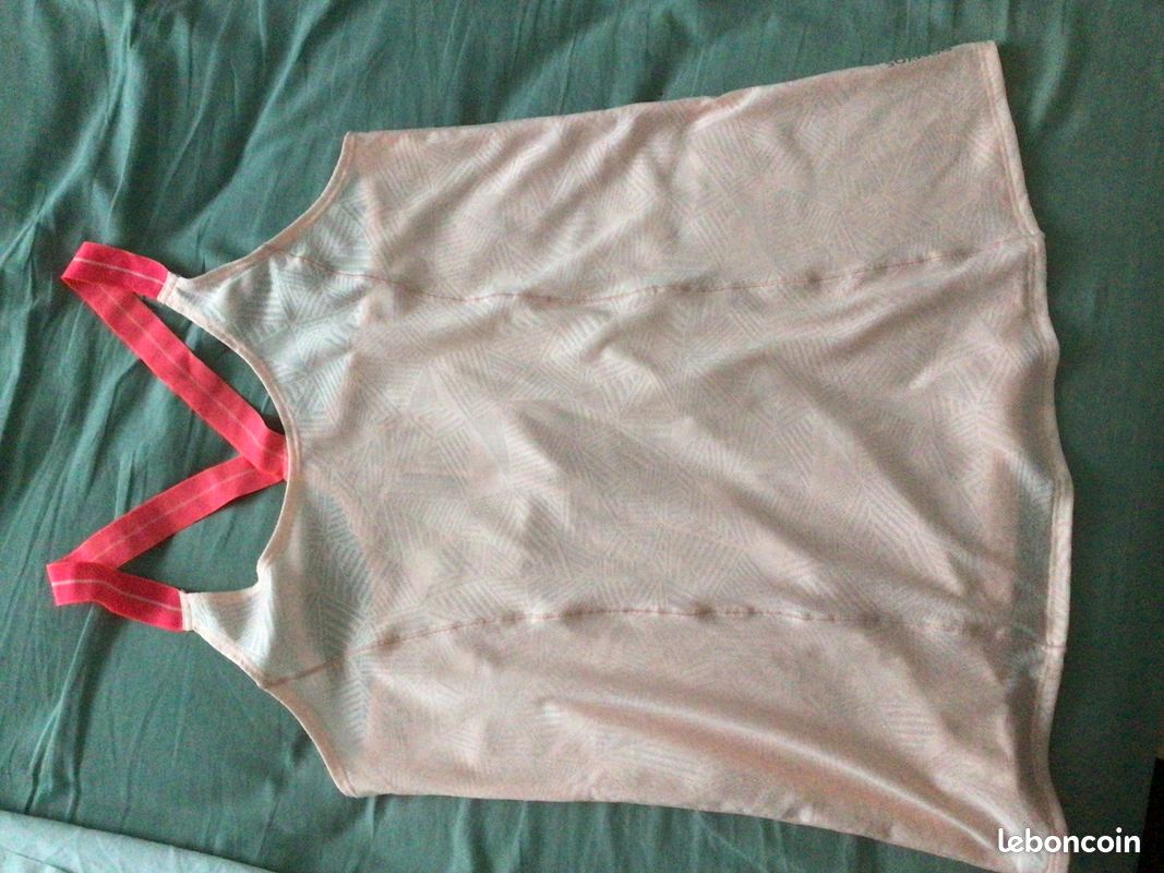 2 tee shirts de sport (image 2)