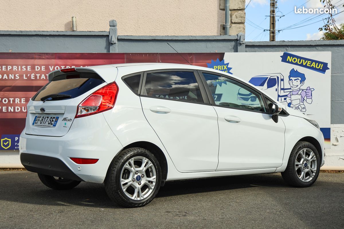 FORD FIESTA V 1.25 82 EDITION 5P - 70 836 Km (image 4)
