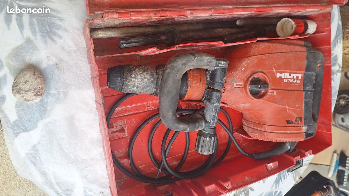 Burineur HILTI TE 706-AVR - BTP - Chantier gros-oeuvre
