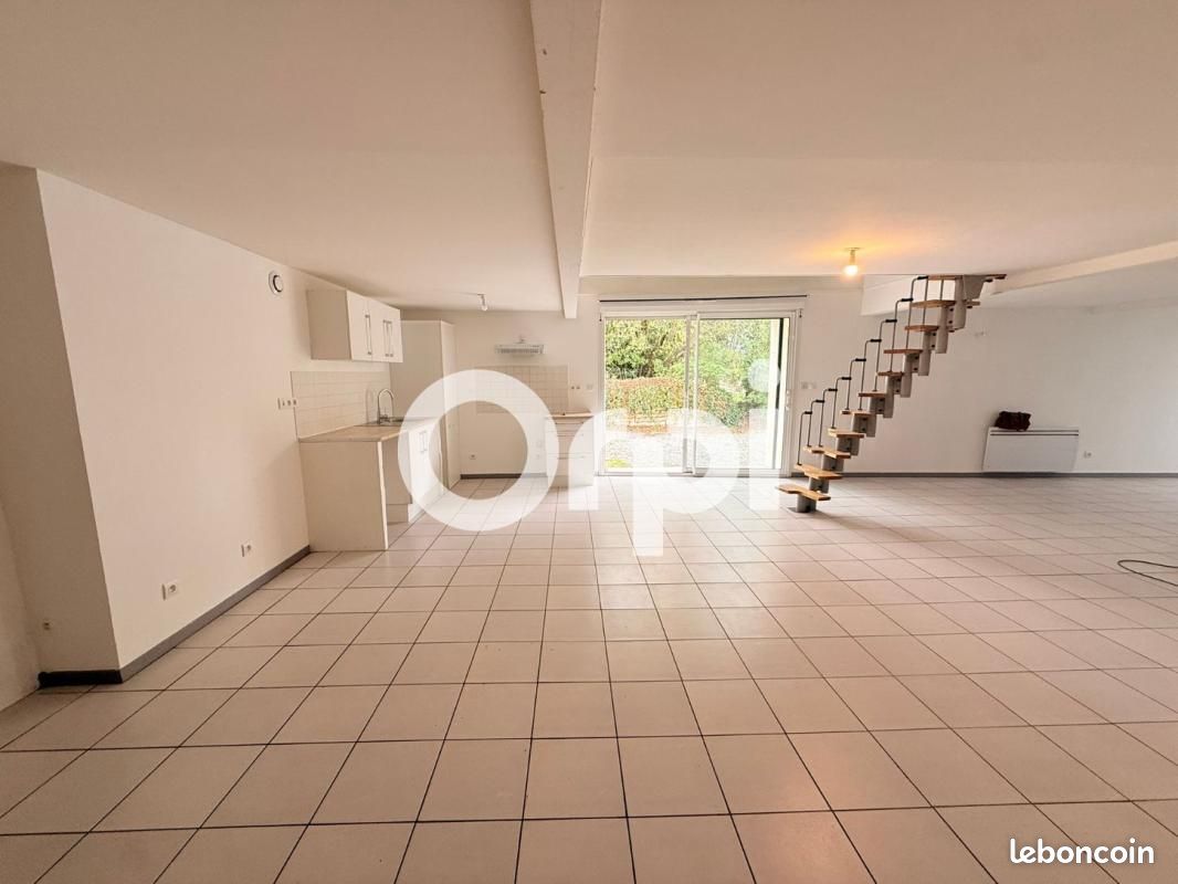 Maison 4 pièces 110 m² · à Saint-Saturnin-du-Bois · 110 m² · 159 000 €