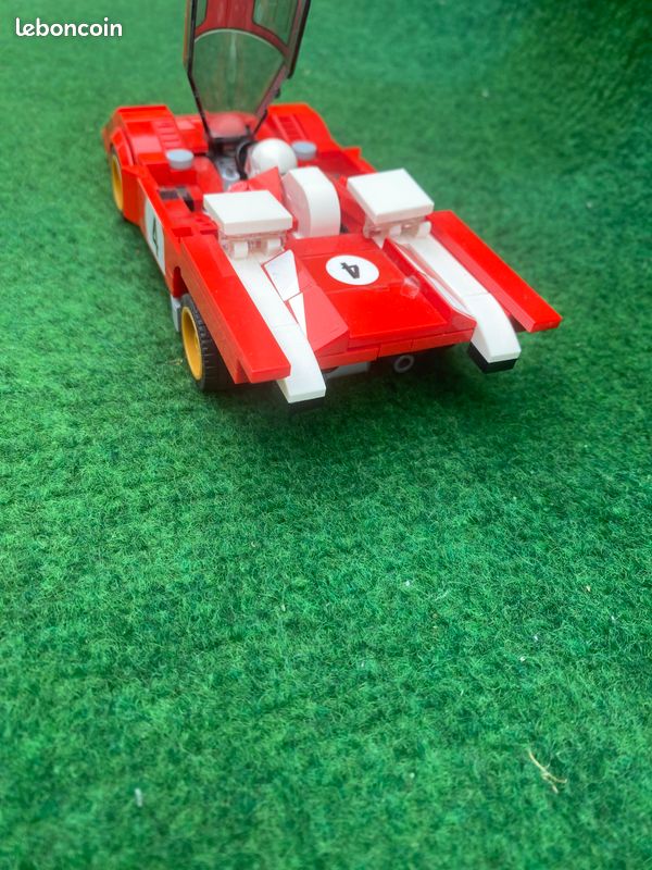 Voiture lego de course (image 4)
