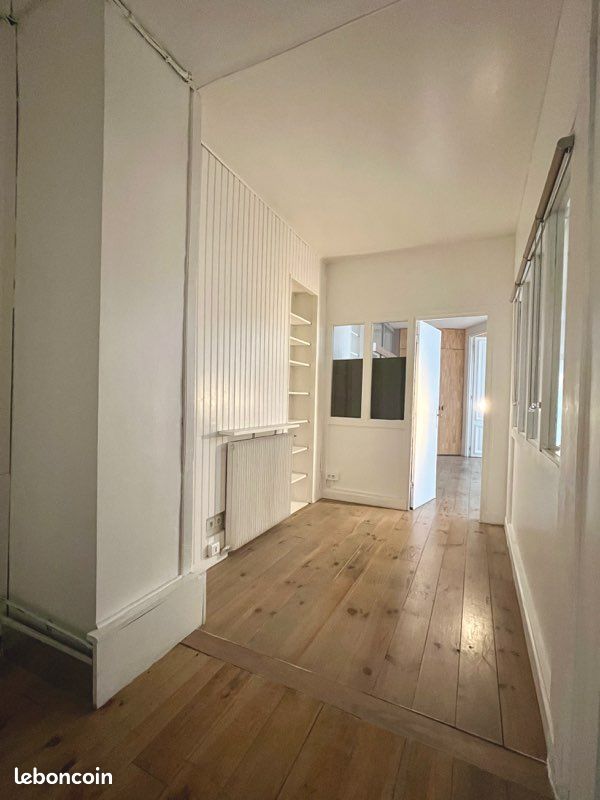 Spacieux Loft F4 rue Paul Bert Village Faidherbe Paris 11ème . AUCUNE AGENCE OU AGENT INDÉPENDANT NE SONT SOUHAITÉES (image 17)