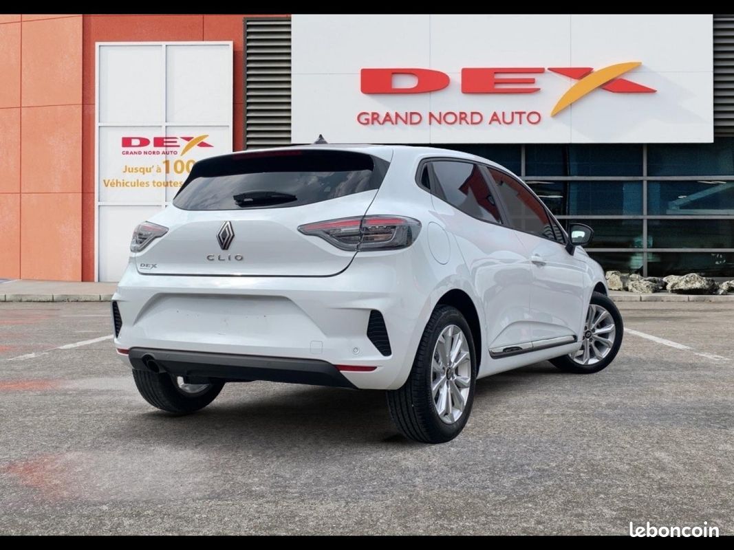 Renault CLIO Evolution CVT (image 2)