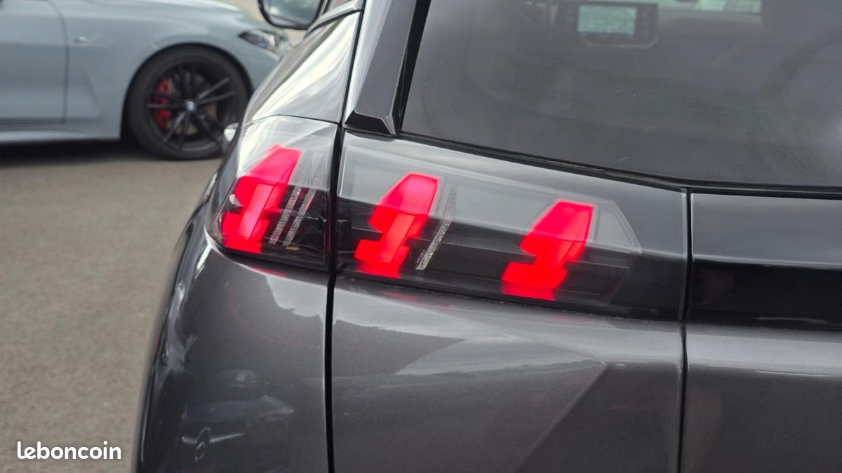 Peugeot 2008 Allure Pack (image 13)