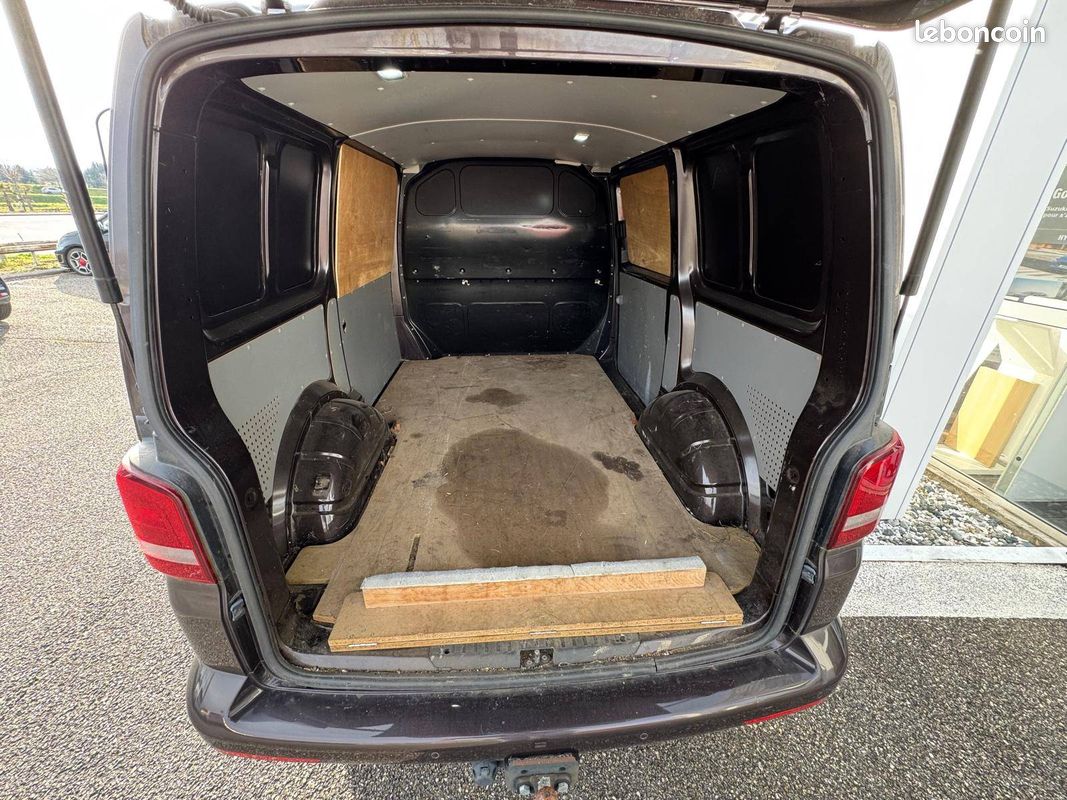 VOLKSWAGEN UTILITAIRES TRANSPORTER FGN TOLE CB 2.0 BiTDI 180 FAP 2.8T DSG7 (image 15)