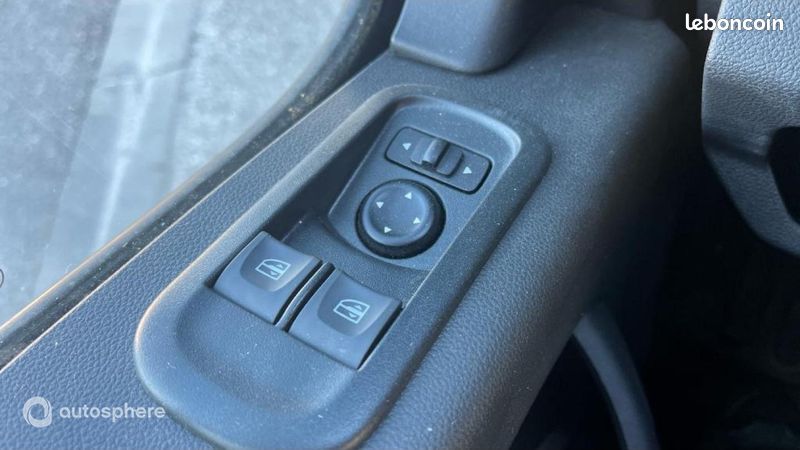 Renault Master Véhicule utilitaire ou Société F3500 L3H3 2.3 Blue dCi 135ch Confort Euro6E (image 28)