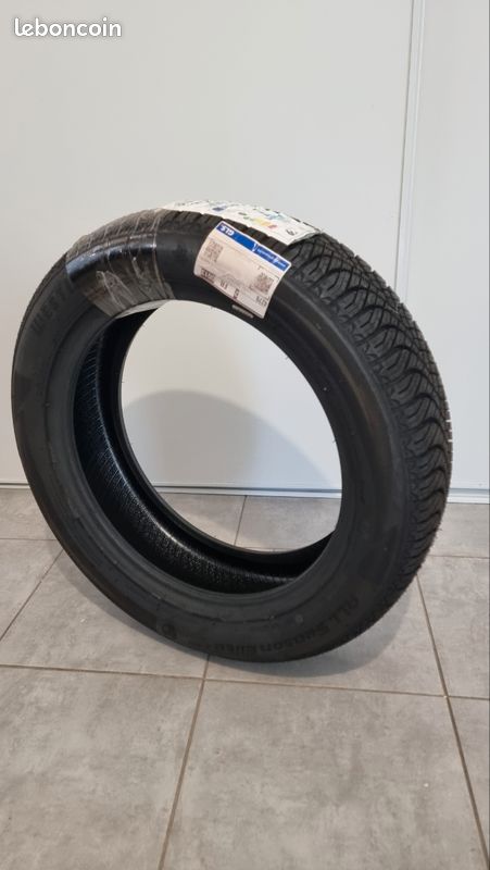Pneu 205/55 R17 neuf (image 1)
