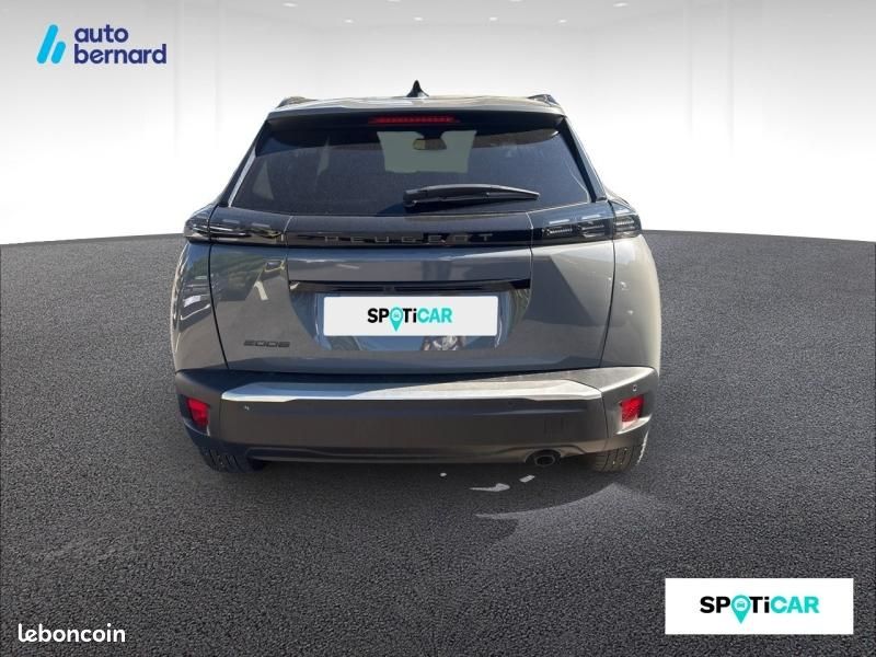 Peugeot 2008 1.2 PureTech 100ch S&S Allure (image 5)