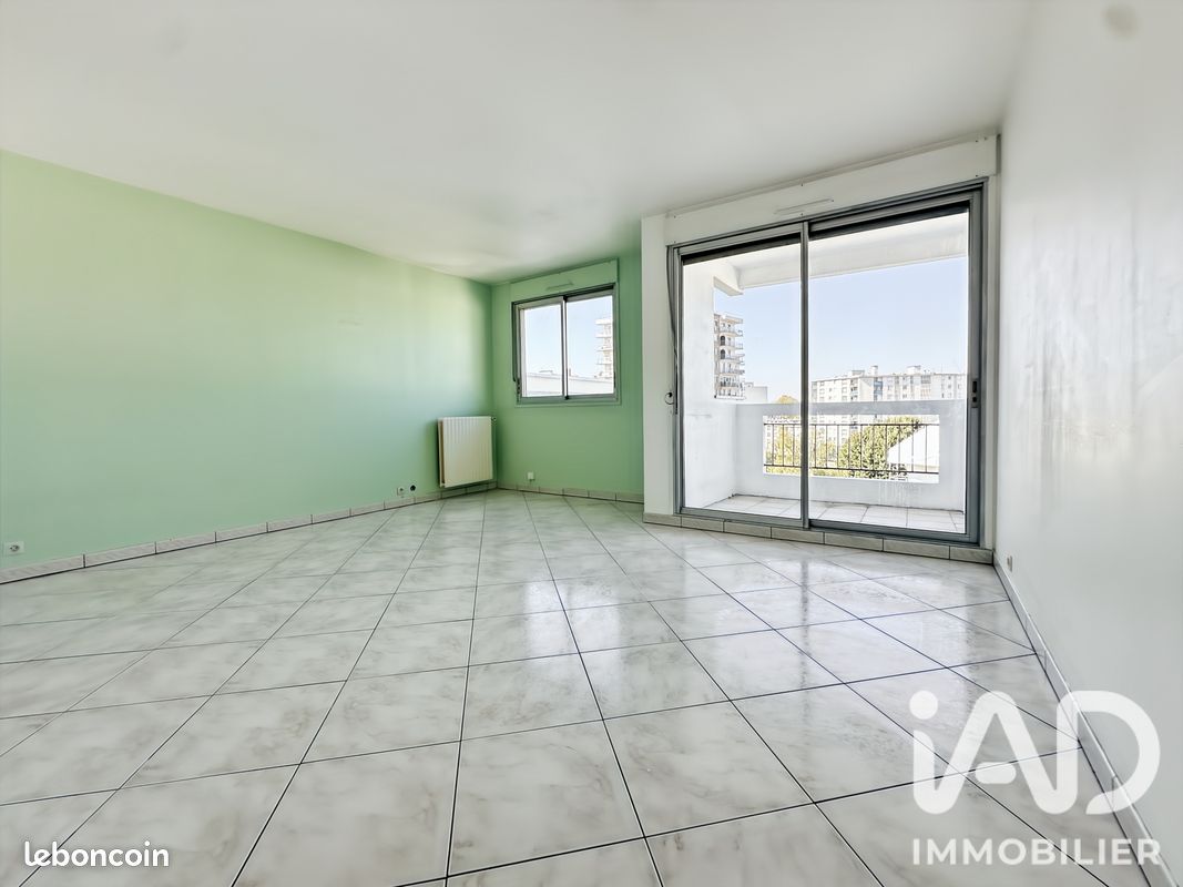 Appartement 3 pièces 64 m² · à Chelles · 64 m² · 189 000 €