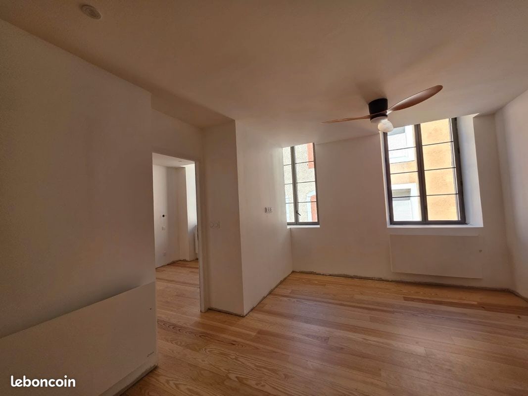 Appartement 2 pièces neuf 40m² 1er étage - Centre Tarbes - Étudiant