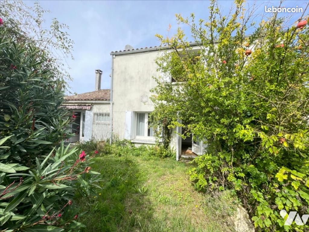 Maison 4 pièces 110 m² · à Croix-Chapeau · 110 m² · 189 000 €