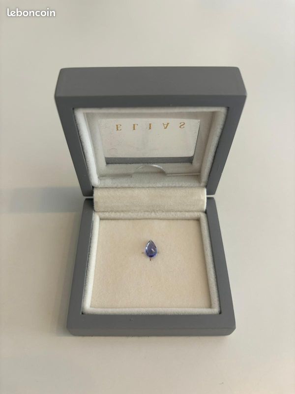 Tanzanite 0.71 CT en forme de Poire, Excellent Cut, Excellent Clarity (image 5)