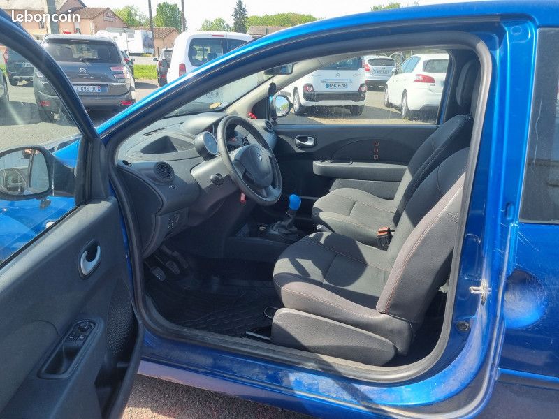 Renault TWINGO II 1.5 DCI 65CH DYNAMIQUE (image 8)