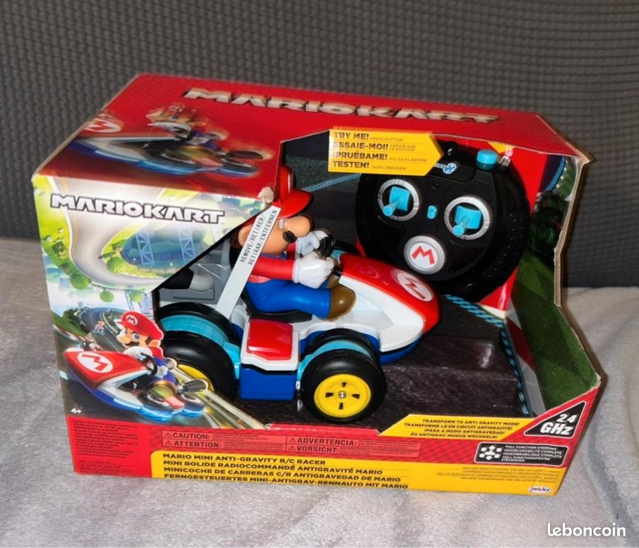 Voiture radiocommandée Mario Kart (image 1)
