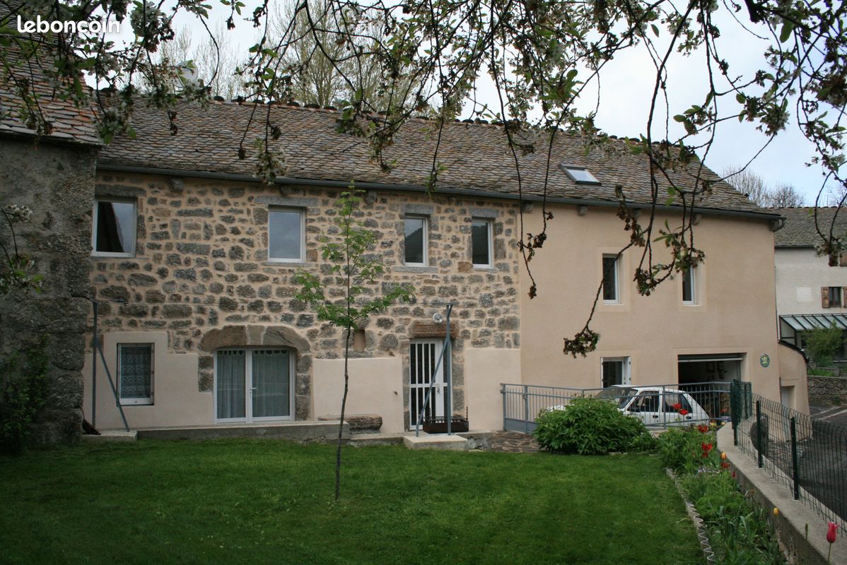 Appartement 4 pièces 80 m² · à Arzenc-de-Randon · 80 m² · 450 €