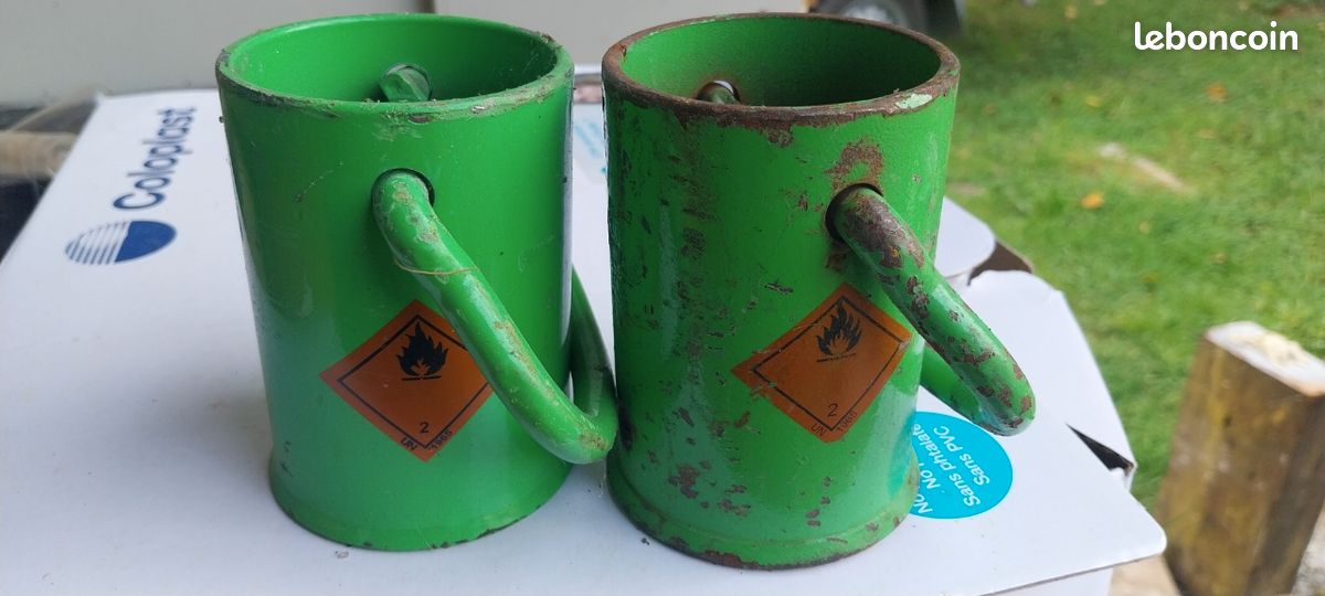 2 bouchons gaz (image 1)