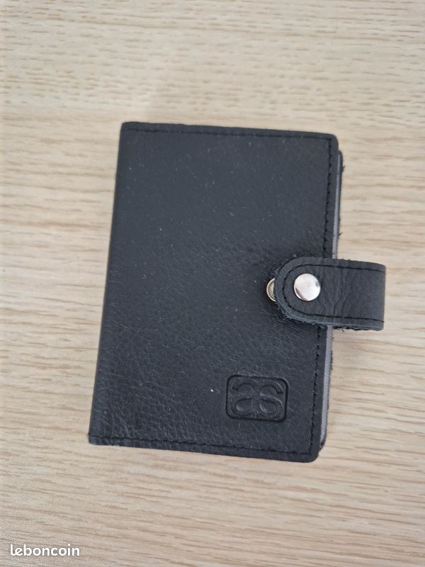 Don porte cartes (image 1)